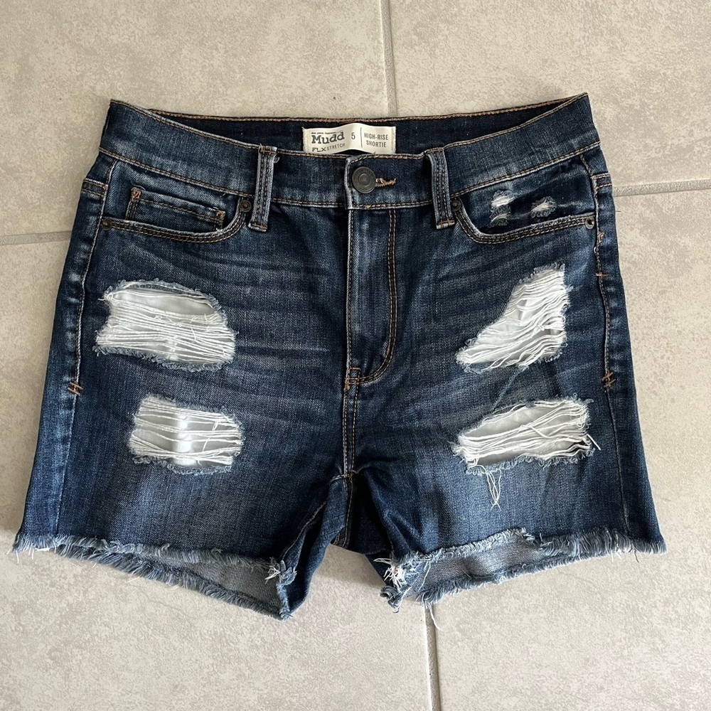 Mudd Women's High Rise Jean Shorts Juniors Size 5 Distressing Dark Wash Beachy